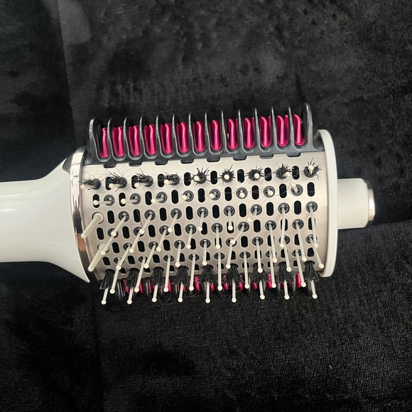 Shark - SmoothStyle Heated Comb and Blow Dryer Brush